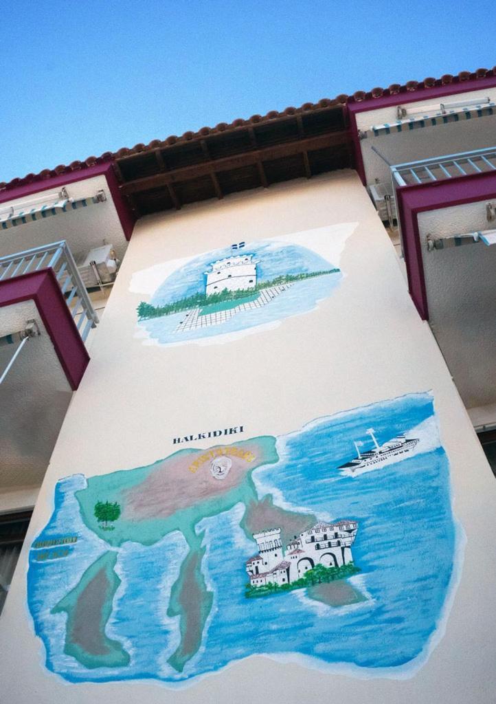Niki Apartments Paralia Dionisiou Eksteriør billede