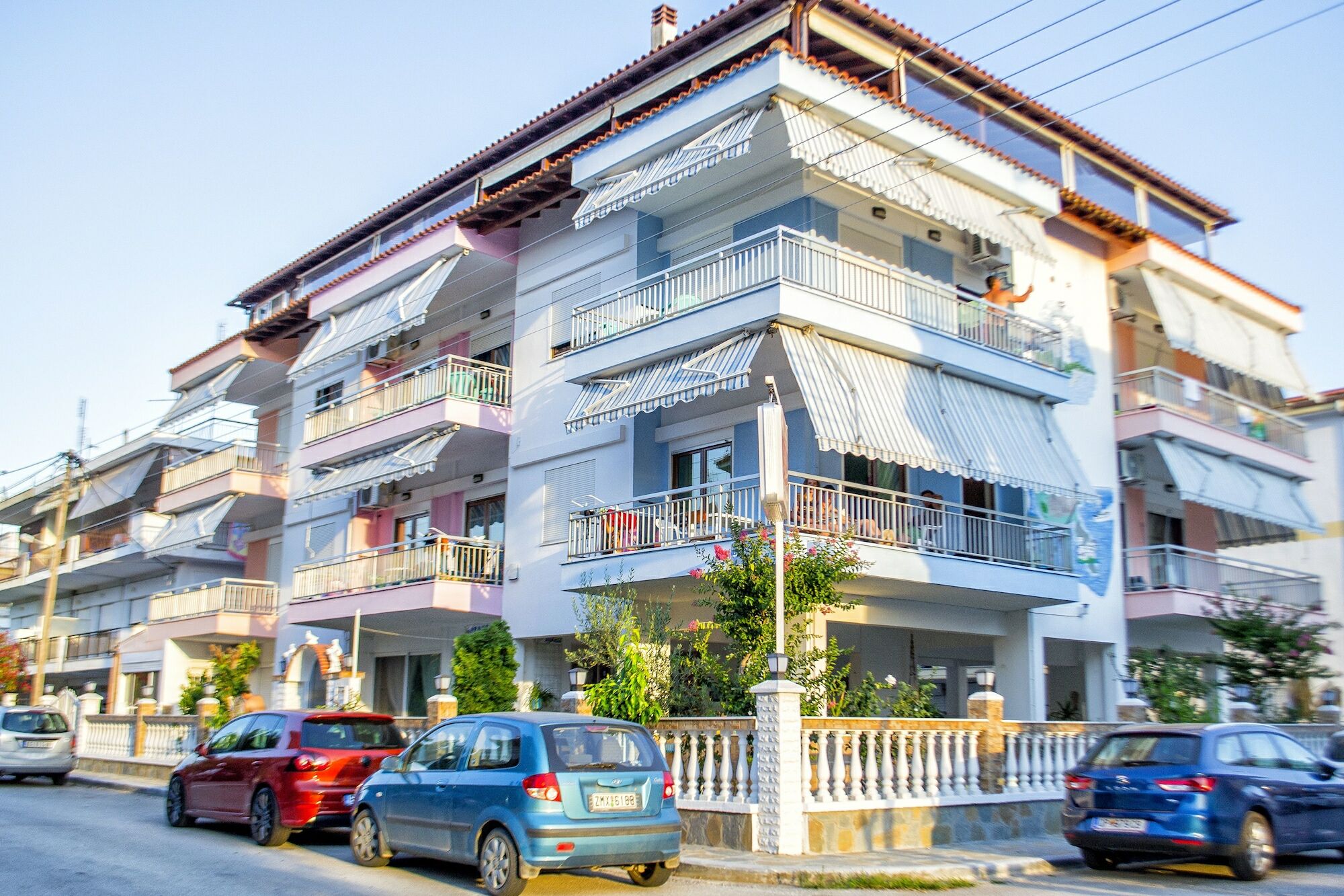 Niki Apartments Paralia Dionisiou Eksteriør billede